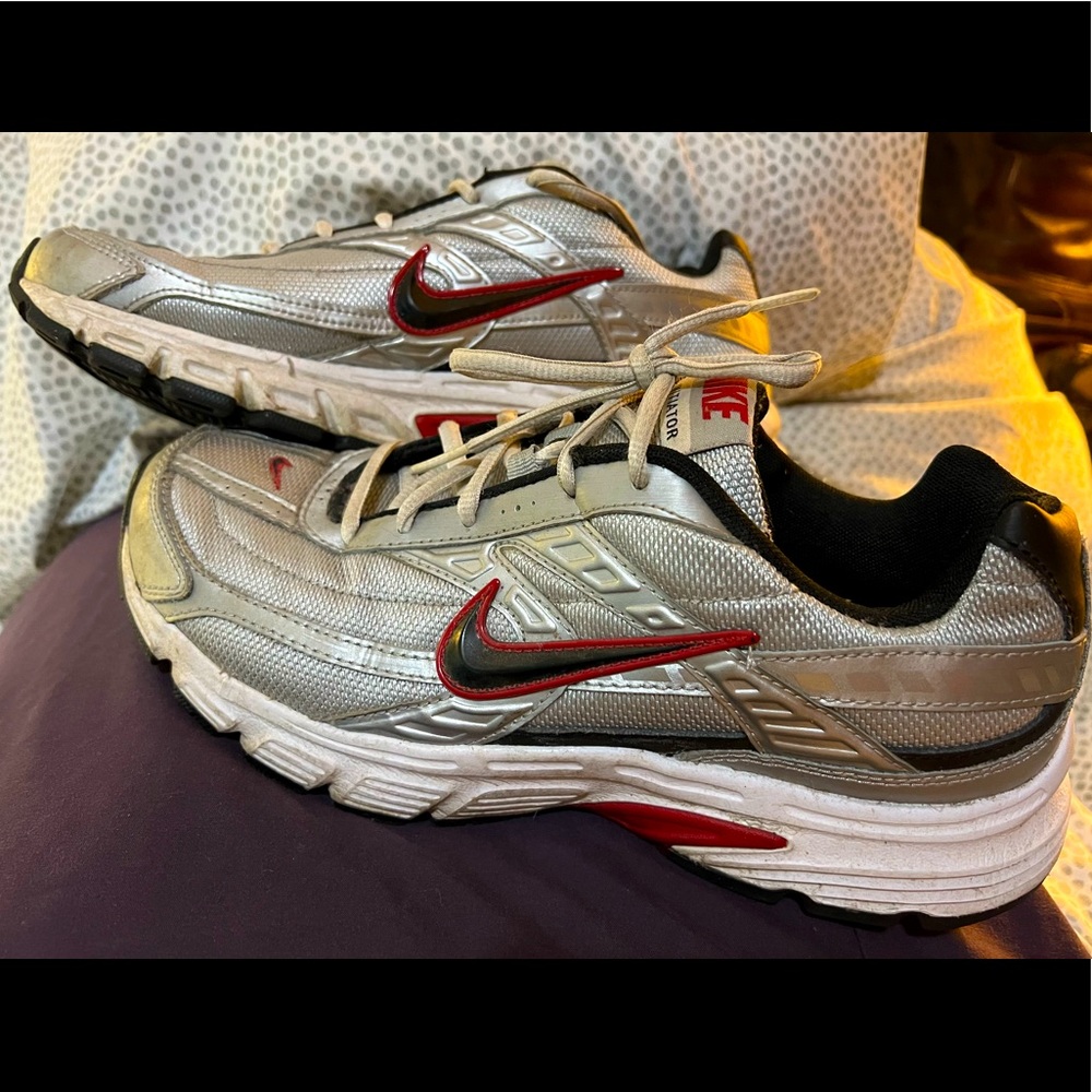 Men’s size 8.5 Nike